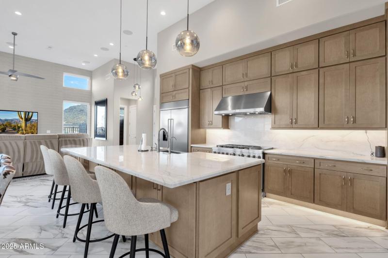 017_Breakfast Seating