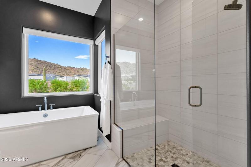 026_Glass Wall Shower And Tub