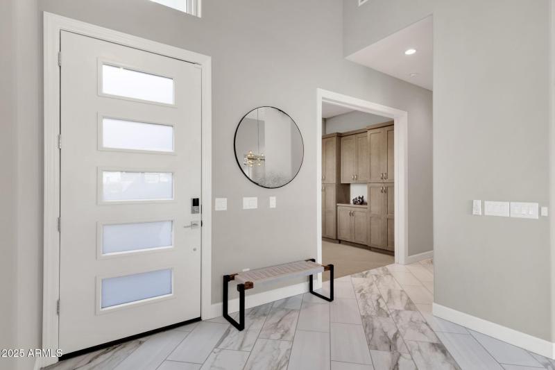 031_Office Entry Off Foyer