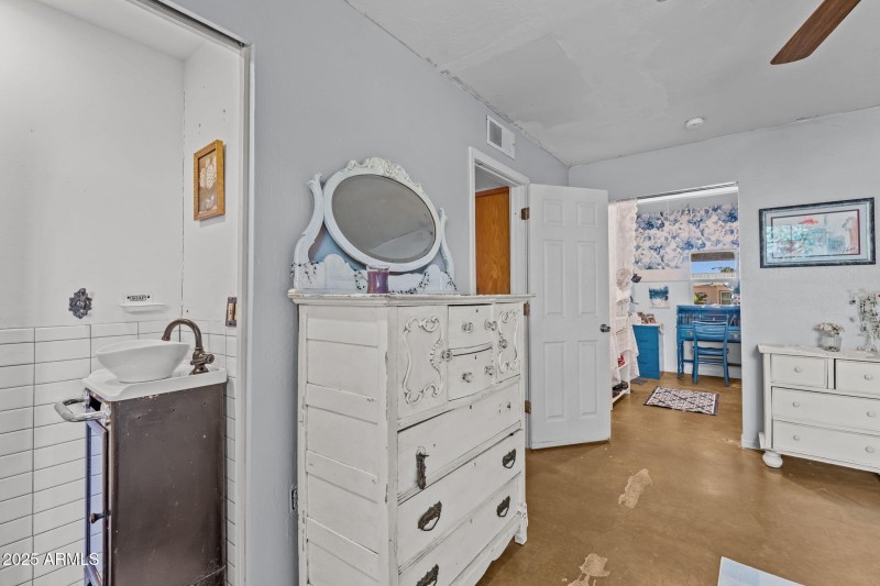 15-web-or-mls-DSC06892