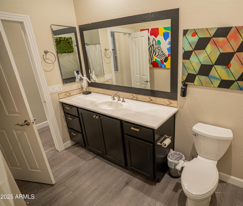 2nd Bathroom