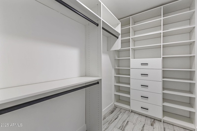 Organized Closet Design