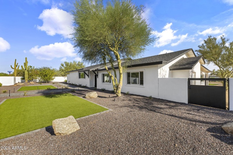 Desert Landscaping with Style