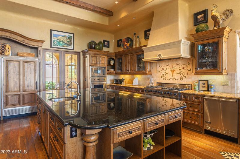 Camelback Mtn • 1-Level Home