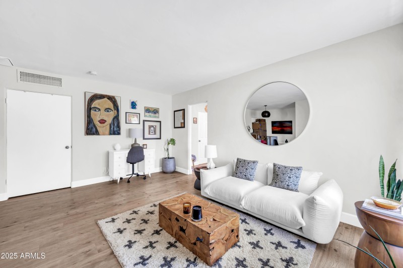 2917 N 19th Ave-6