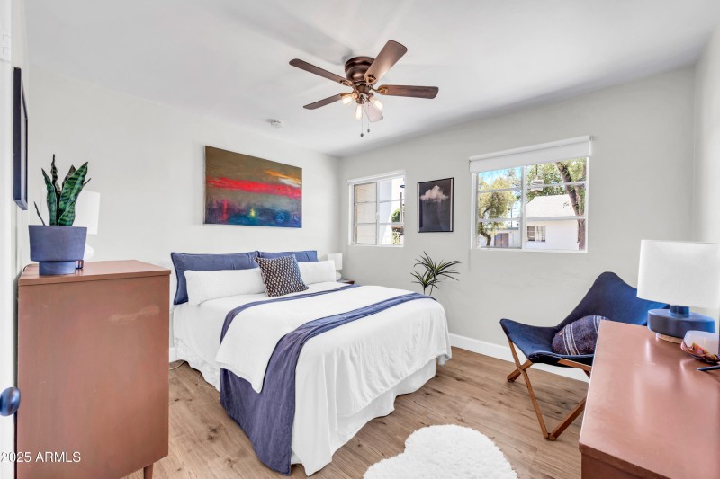 2917 N 19th Ave-15