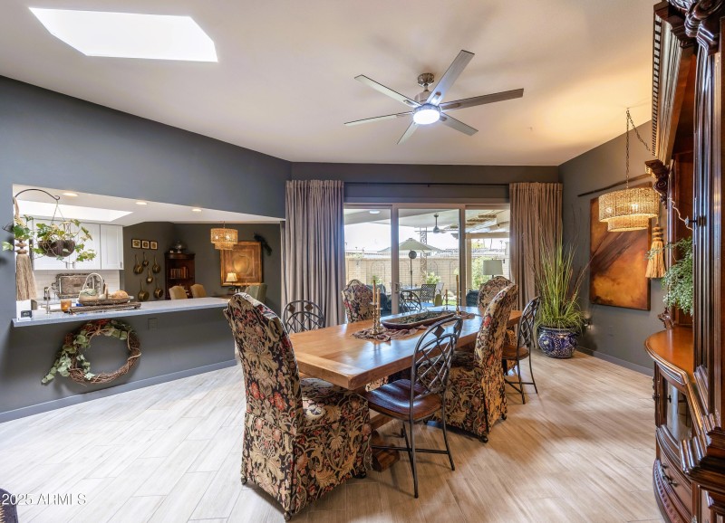 DINING/FAMILY RM