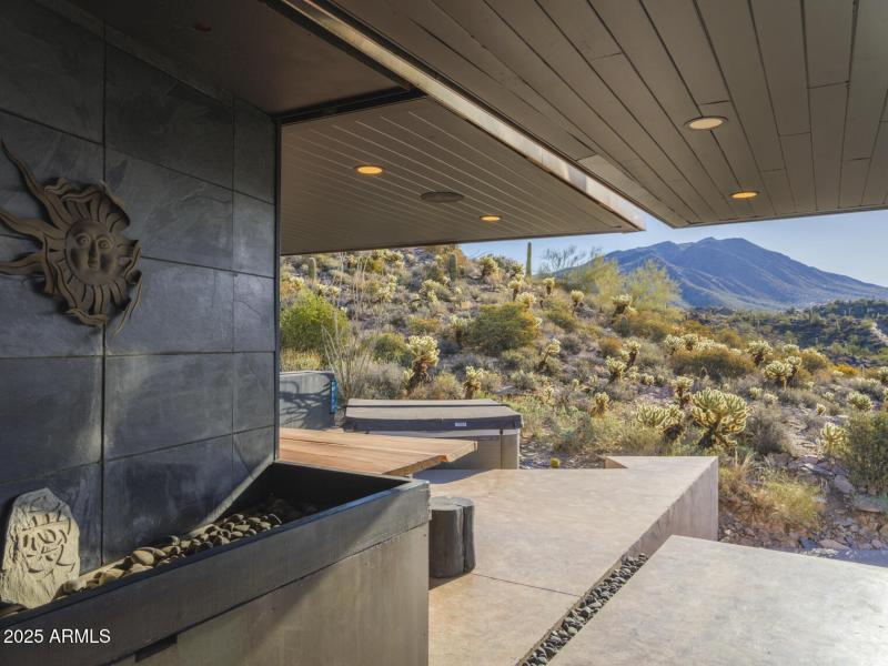 Hidden Valley Desert House