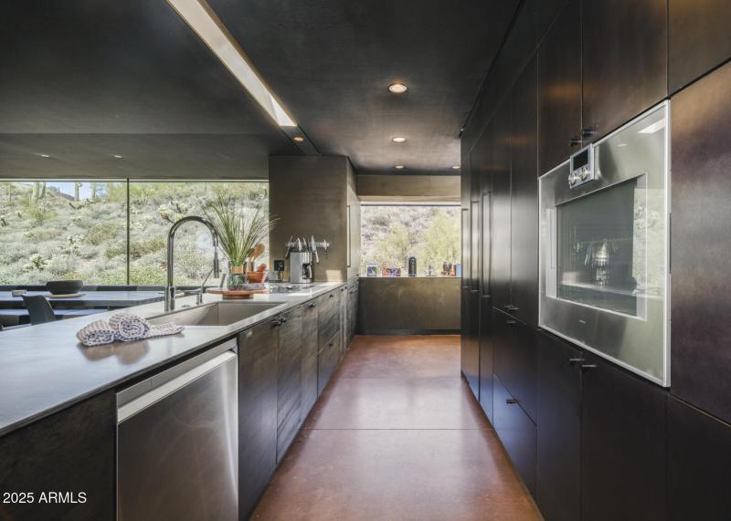 Hidden Valley Desert House