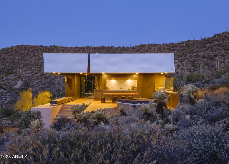 Hidden Valley Desert House