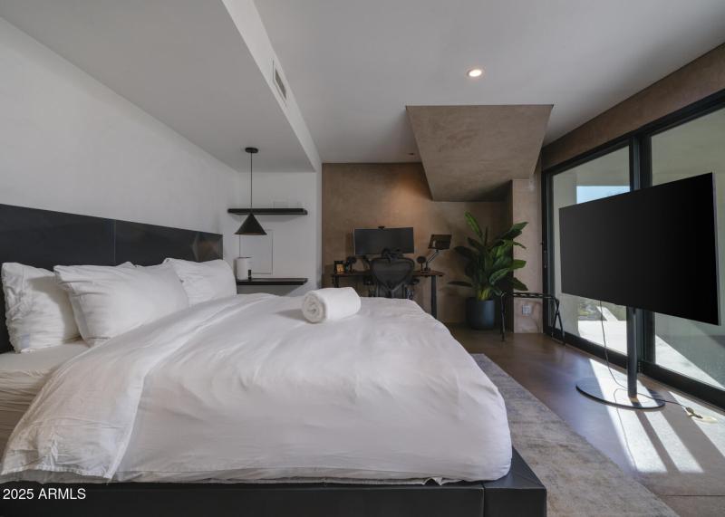 Hidden Valley Desert House