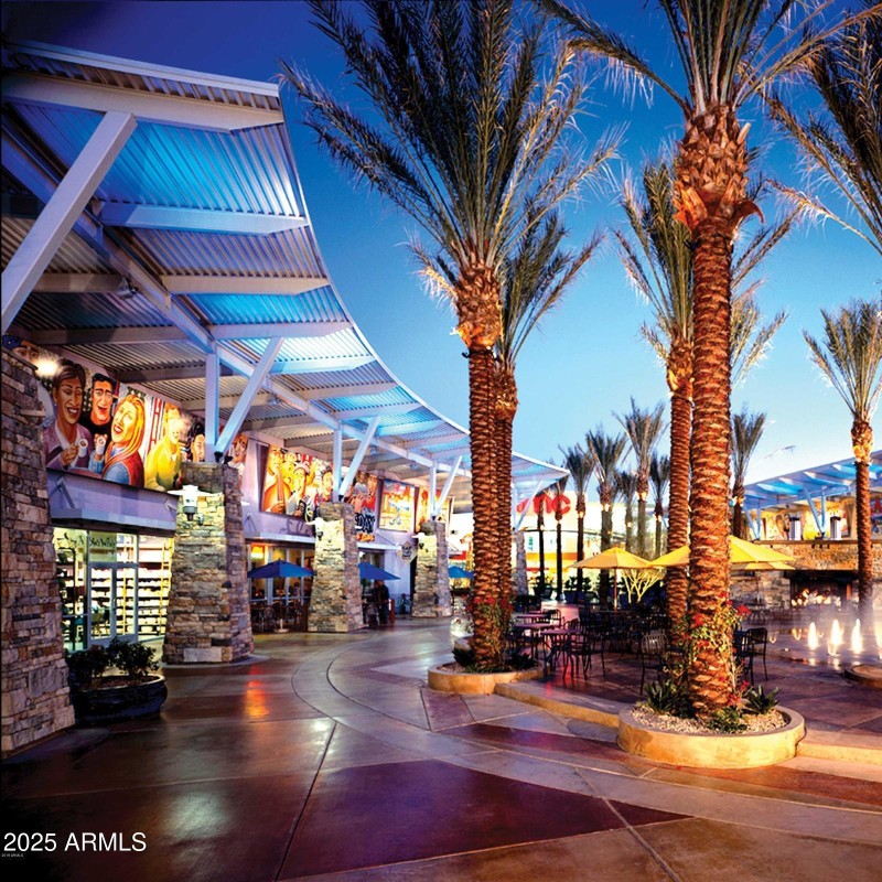 Desert Ridge Marketplace 6