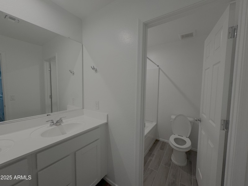 2nd bathroom2