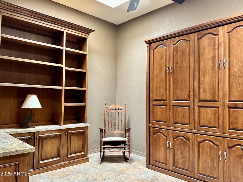 Den-Office w/Murphy Bed