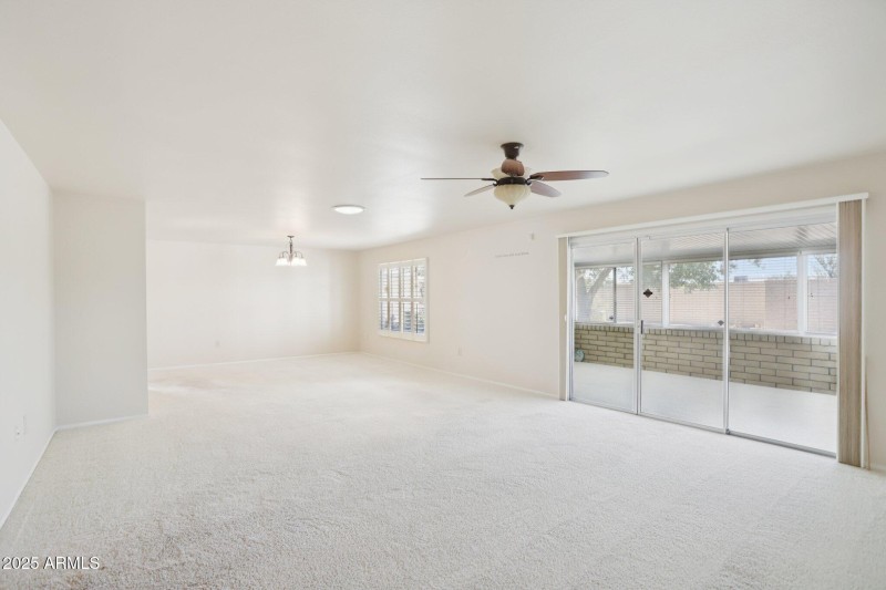 6-web-or-mls-W Desert Glen Dr-S3008-006
