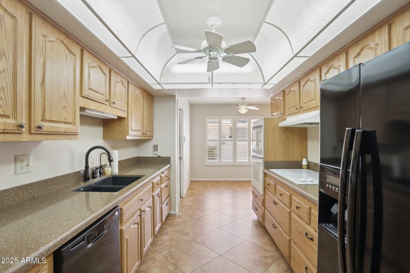 9-web-or-mls-W Desert Glen Dr-S3008-009