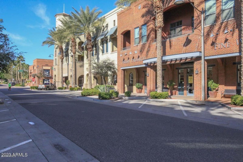Verrado Main Street Shopping