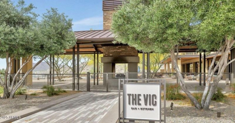 The Vic Restaurant Patio