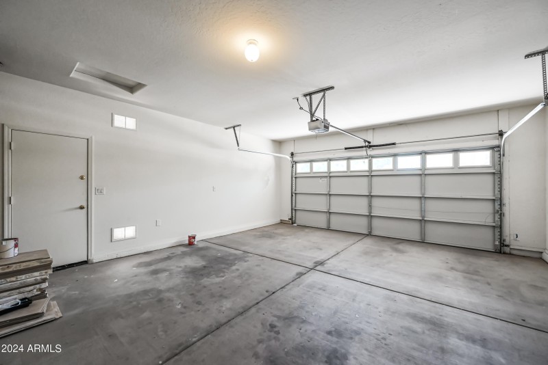 17-1543ENL-ocupix-Day2