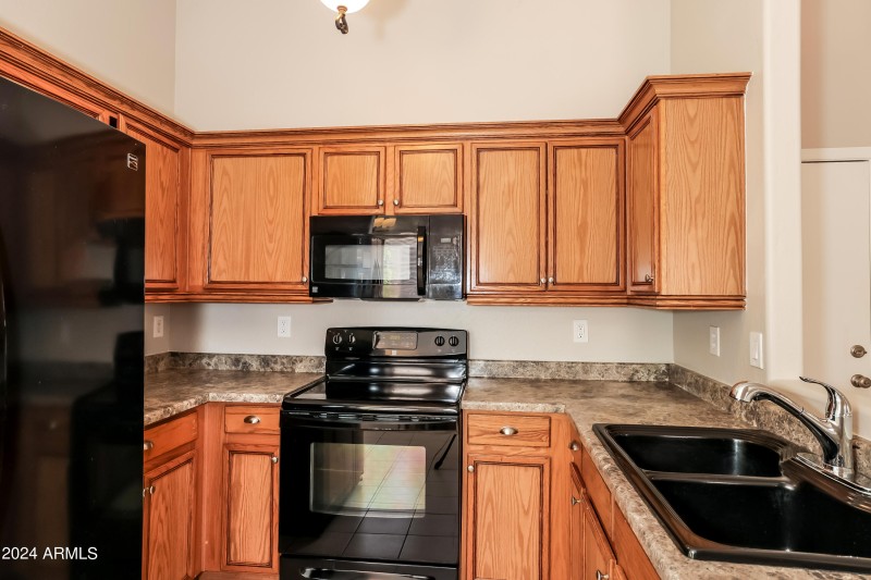 007-photo-kitchen-11247343