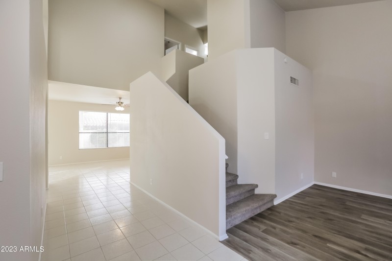 019-photo-foyer-13364409