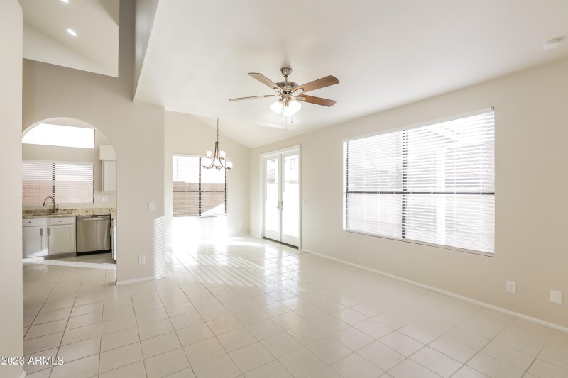 022-photo-bonus-room-13364412