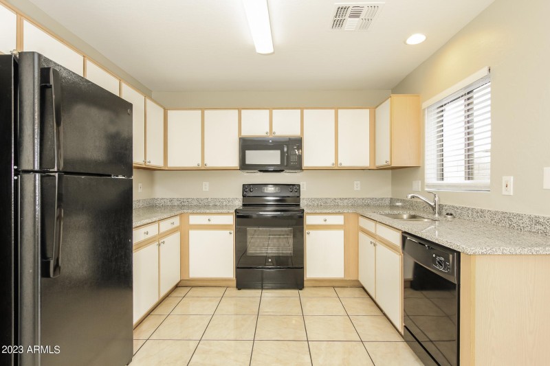 005-photo-kitchen-10154938