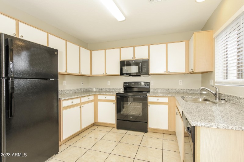 006-photo-kitchen-10154939