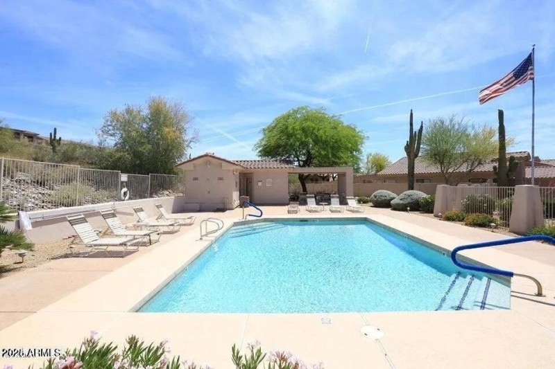 Community pool