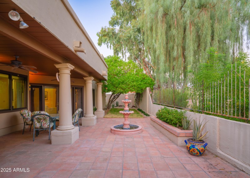 Private Back Courtyard