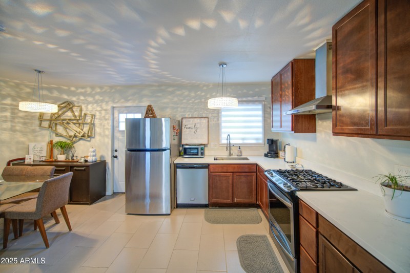 Kitchen 1