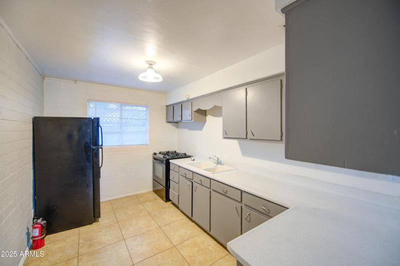 Apt 1 Kitchen 1
