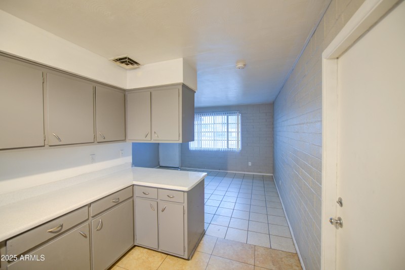 Apt 1 Kitchen 4