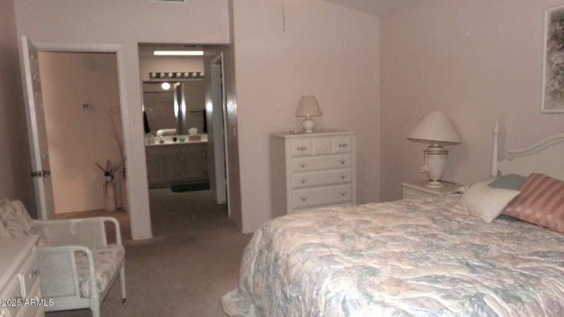 Prim Bed to bath