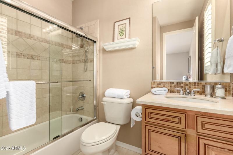 Guest Suite Bath