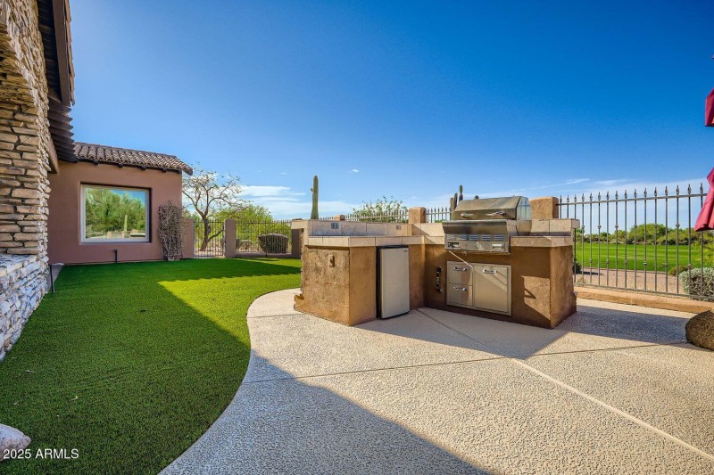 Built-In BBQ