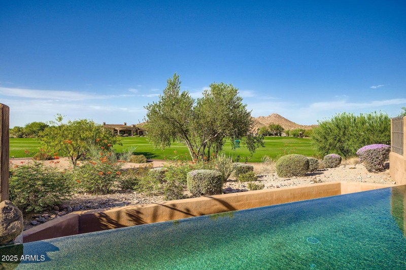 Pool/Golf Views