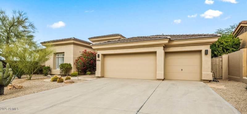 003_Driveway Views