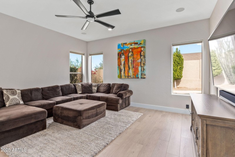 019_Family Room