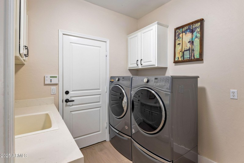 035_Laundry