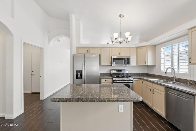 11-web-or-mls-Los Alamos-11