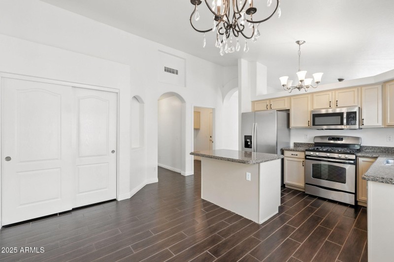 16-web-or-mls-Los Alamos-16