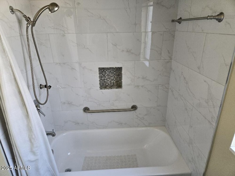 20250822_123719_resized