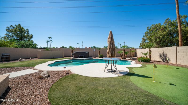 10641 E Coopers Hawk Dr Exterior Photos-