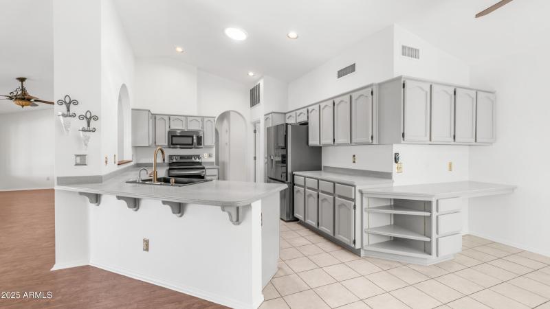 10641 E Coopers Hawk Dr (7)
