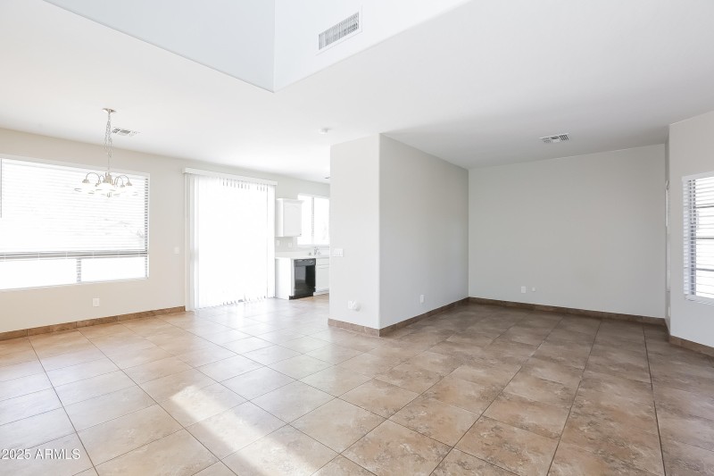 005-photo-living-room-9413101