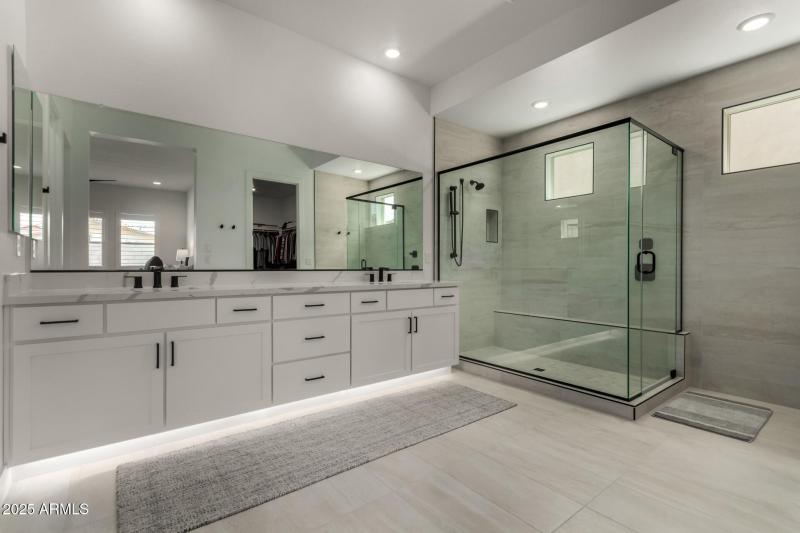 Luxury Dual Vanity Suite