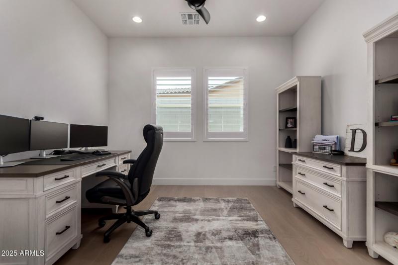 Oversized Home Office