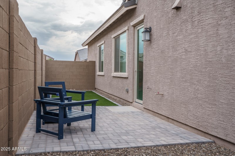 37) CASITA PATIO