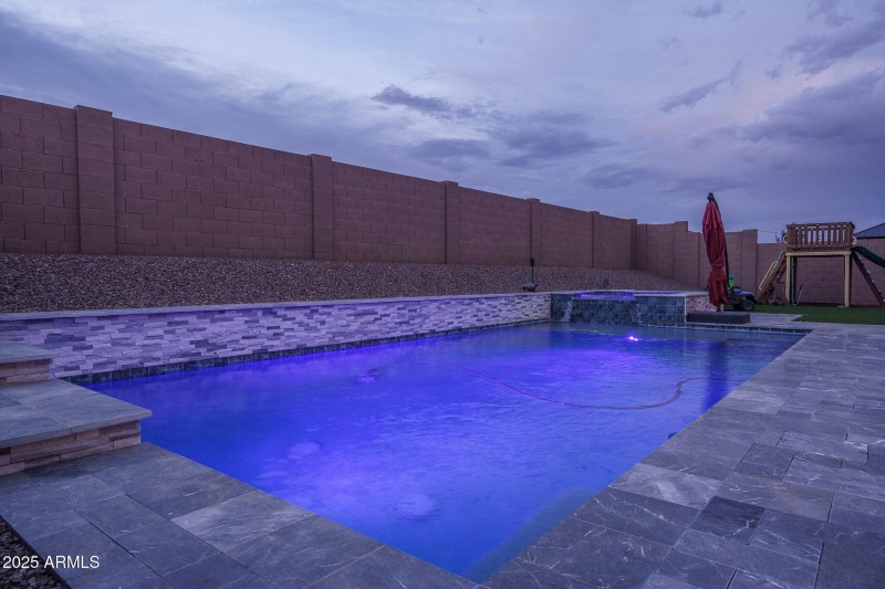 46) POOL